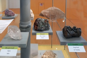 Aus der Mineralien Ausstellung, Foto: Jörg Köhler
